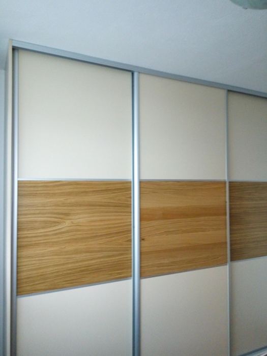 Skříně — realizace 32