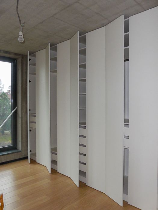 Skříně — realizace 39