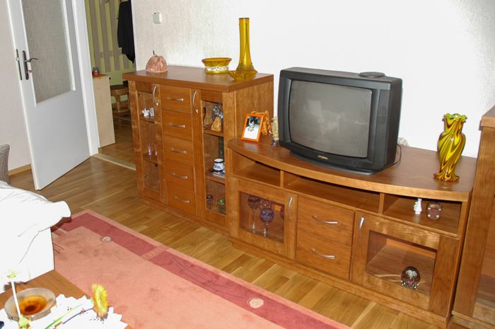 Skříně — realizace 64